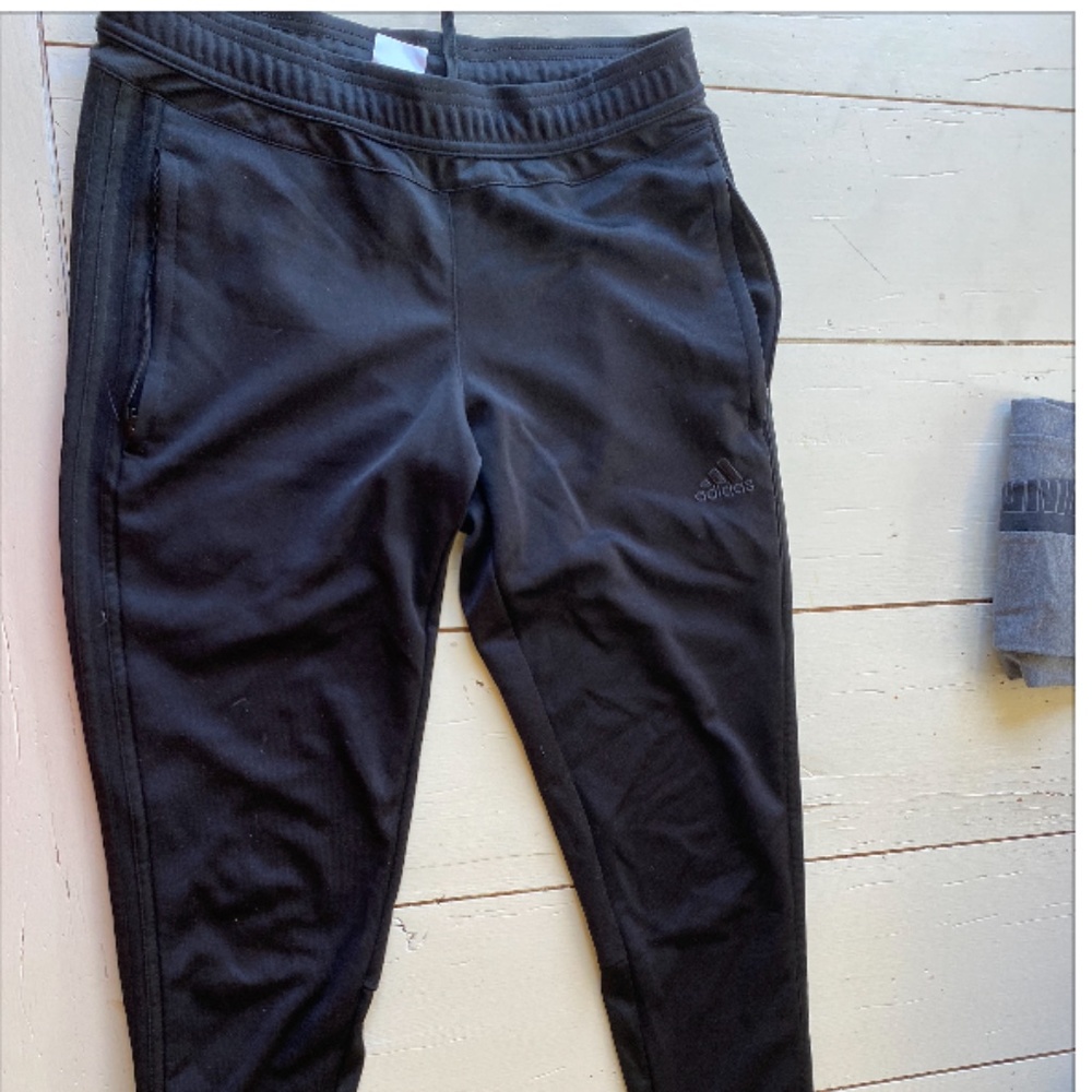 black Adidas joggers